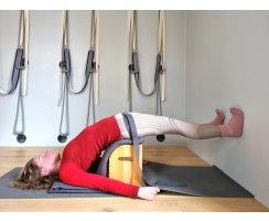 Viparita Karani Box / Backbender