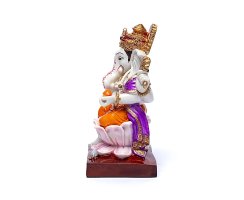 Ganesha auf Thron