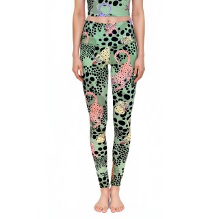 Ms Chee Legging